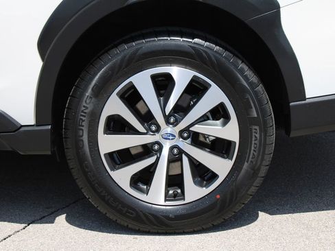 Used 2023 Subaru Outback Premium AWD/4WD image 20