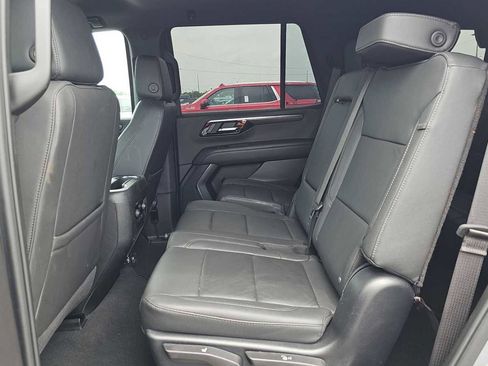 Used 2025 Chevrolet Tahoe Z71 AWD/4WD image 8