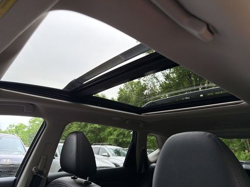 Used 2019 Nissan Rogue SL w/ Premium Package AWD/4WD image 33