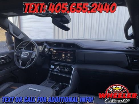 Used 2025 GMC Sierra 2500 AT4 w/ AT4 Premium Plus Package image 15