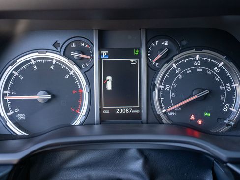 Used 2022 Toyota 4Runner Limited image 35