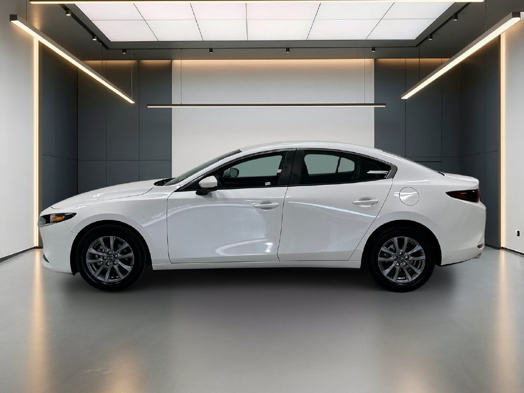 Used 2025 MAZDA MAZDA3 s FWD image 2