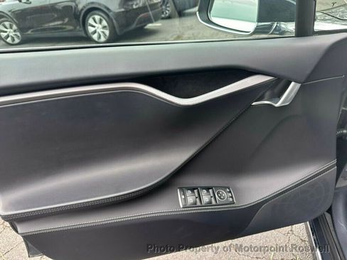 Used 2018 Tesla Model S 100D image 12