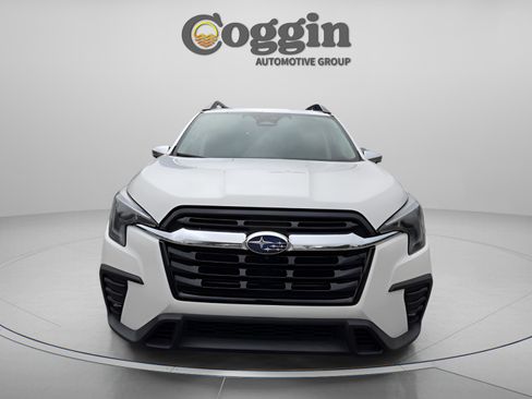 Used 2023 Subaru Ascent Limited w/ Technology Package AWD/4WD image 8