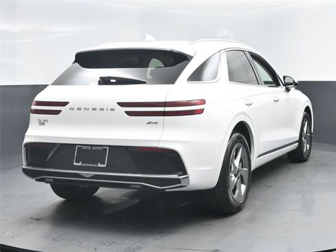 New 2026 Genesis GV70 2.5T Select image 10