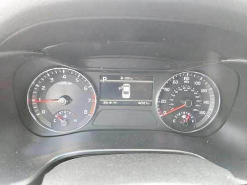 Used 2024 Kia Forte LXS image 17