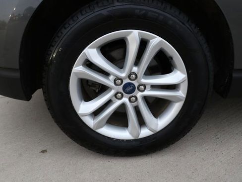 Used 2020 Ford Edge SEL w/ Convenience Package AWD/4WD image 7