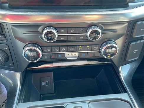 Used 2021 Ford F150 Lariat w/ Equipment Group 502A High image 18