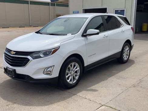 Used 2021 Chevrolet Equinox LT FWD image 4