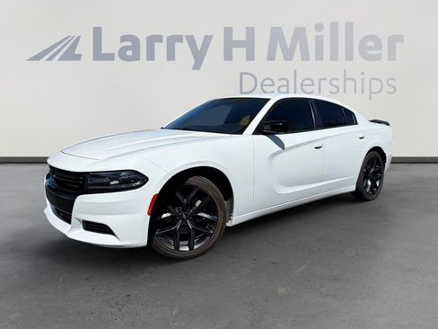 Used 2021 Dodge Charger SXT w/ Blacktop Package RWD image 1