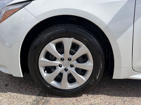 Certified 2025 Toyota Corolla LE FWD image 34