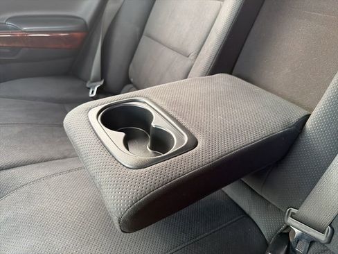 Used 2012 Honda Crosstour EX image 35