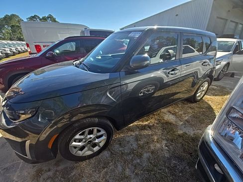 Used 2024 Kia Soul LX w/ Option Group 015 image 2