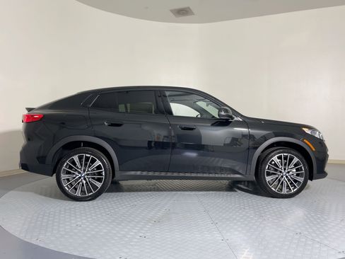 Used 2026 BMW X2 xDrive28i w/ Technology Package image 7