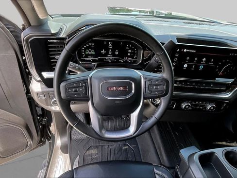 Used 2025 GMC Sierra 3500 SLE AWD/4WD image 5