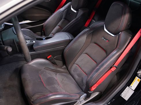 Used 2018 Chevrolet Camaro ZL1 image 35