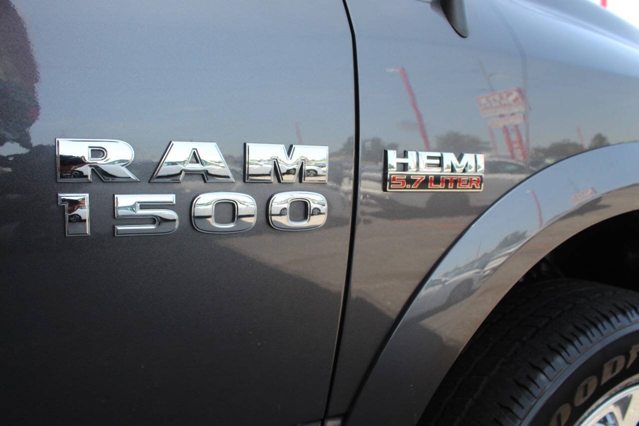 Used 2017 RAM 1500 Laramie w/ Convenience Group AWD/4WD image 36