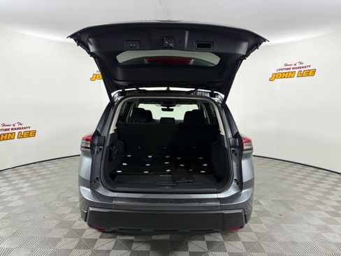 New 2026 Nissan Rogue SV FWD image 5