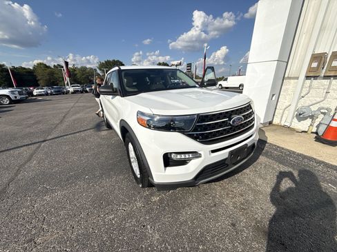 Used 2020 Ford Explorer XLT w/ Equipment Group 202A RWD image 1