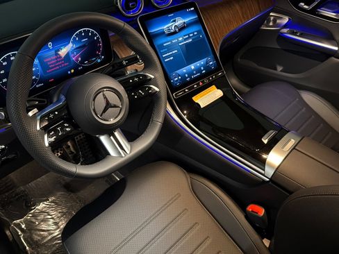 New 2026 Mercedes-Benz GLC 300 image 9