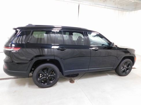 New 2025 Jeep Grand Cherokee L Limited w/ Black Appearance Package image 3
