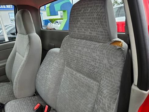Used 2008 Chevrolet Colorado W/T RWD image 13