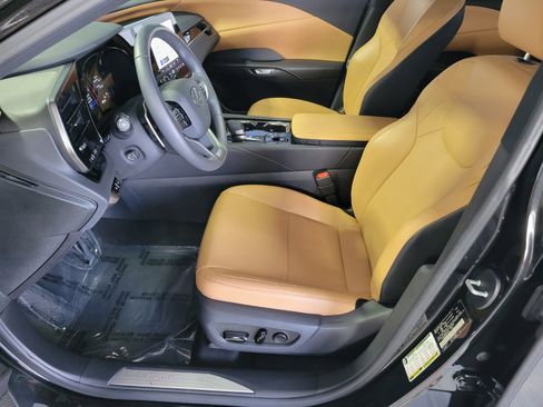 Certified 2025 Lexus RX 350 FWD image 10