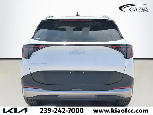 New 2026 Kia Sportage EX FWD image 5