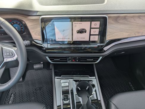 New 2026 Volkswagen Atlas SE image 17