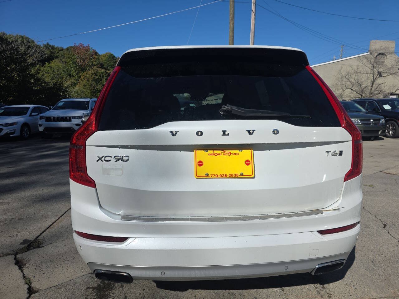 Used 2017 Volvo XC90 T6 Momentum w/ Vision Package AWD/4WD image 5