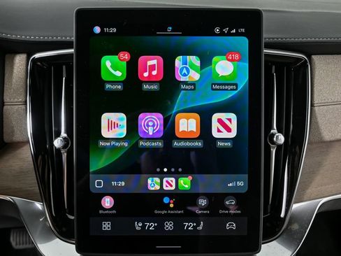 New 2026 Volvo XC90 B6 Plus w/ Protection Package Premier image 16