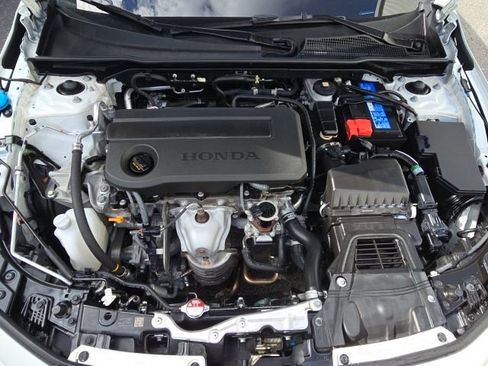 Used 2025 Honda Civic Sport image 26