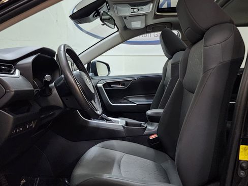Used 2022 Toyota RAV4 XLE w/ Convenience Package AWD/4WD image 13