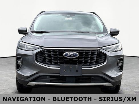 Used 2023 Ford Escape Platinum AWD/4WD image 2