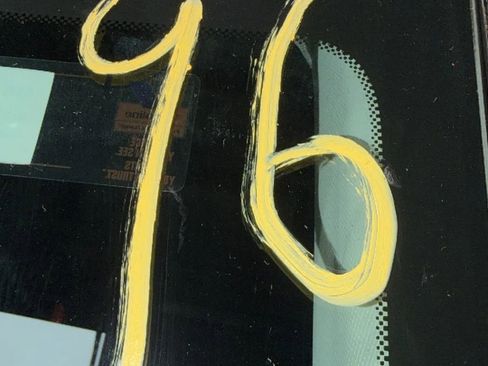 Used 2019 GMC Acadia SLT w/ LPO, Floor Liner Package FWD image 32