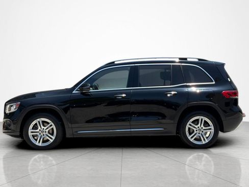 Used 2021 Mercedes-Benz GLB 250 image 2