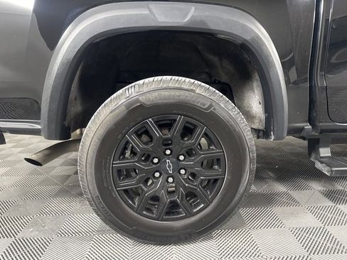 Used 2023 Chevrolet Colorado Trail Boss w/ Technology Package image 11