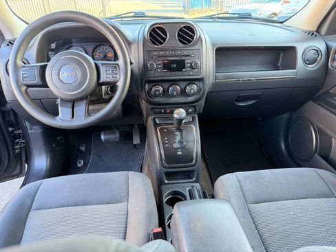 Used 2016 Jeep Patriot Sport w/ Power Value Group AWD/4WD image 30