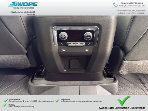 Used 2023 Chevrolet Suburban High Country AWD/4WD image 17