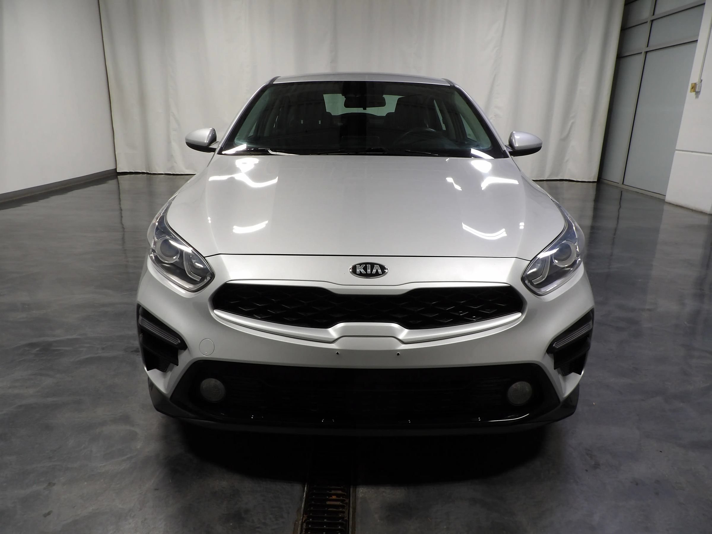 Used 2021 Kia Forte LXS FWD image 2