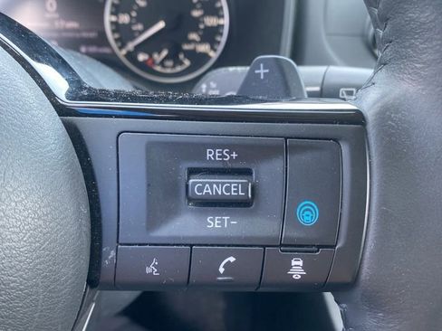 Used 2021 Nissan Rogue SV w/ Premium Package image 33