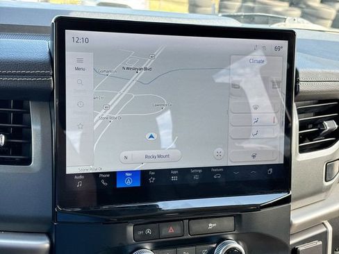 Used 2024 Ford Expedition XLT image 25