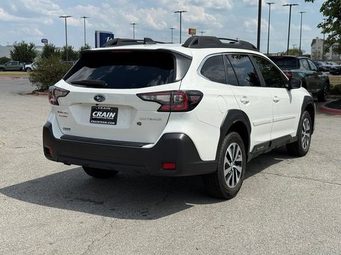 Used 2025 Subaru Outback Premium AWD/4WD image 7
