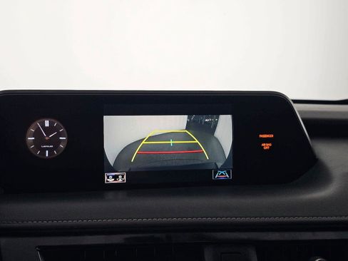 Used 2021 Lexus UX 200 w/ Accessory Package (Z2) FWD image 27