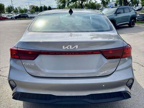 Used 2023 Kia Forte LXS FWD image 4