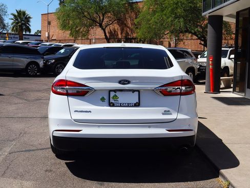 Used 2020 Ford Fusion SE image 11