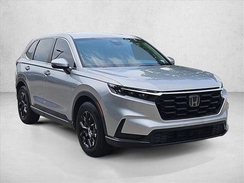 Used 2023 Honda CR-V LX image 3