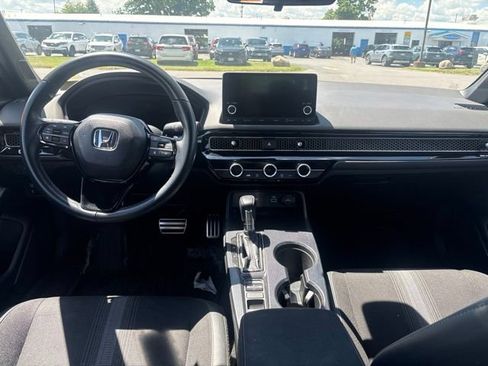 Used 2023 Honda Civic Sport image 8
