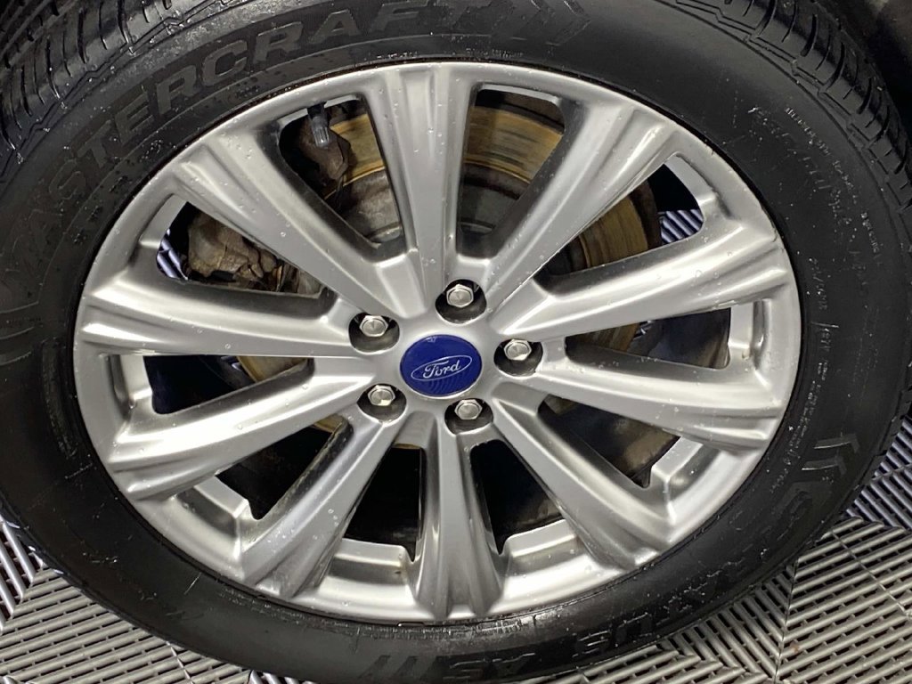 Used 2018 Ford Escape Titanium AWD/4WD image 30
