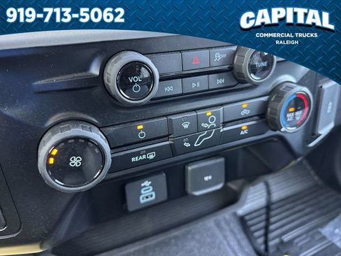New 2026 Ford F550 4x4 Crew Cab image 31